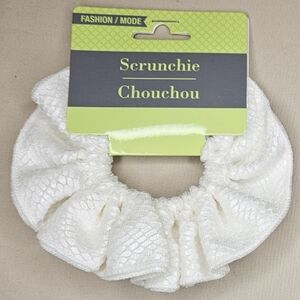 2/$5 Scrunchies NWT